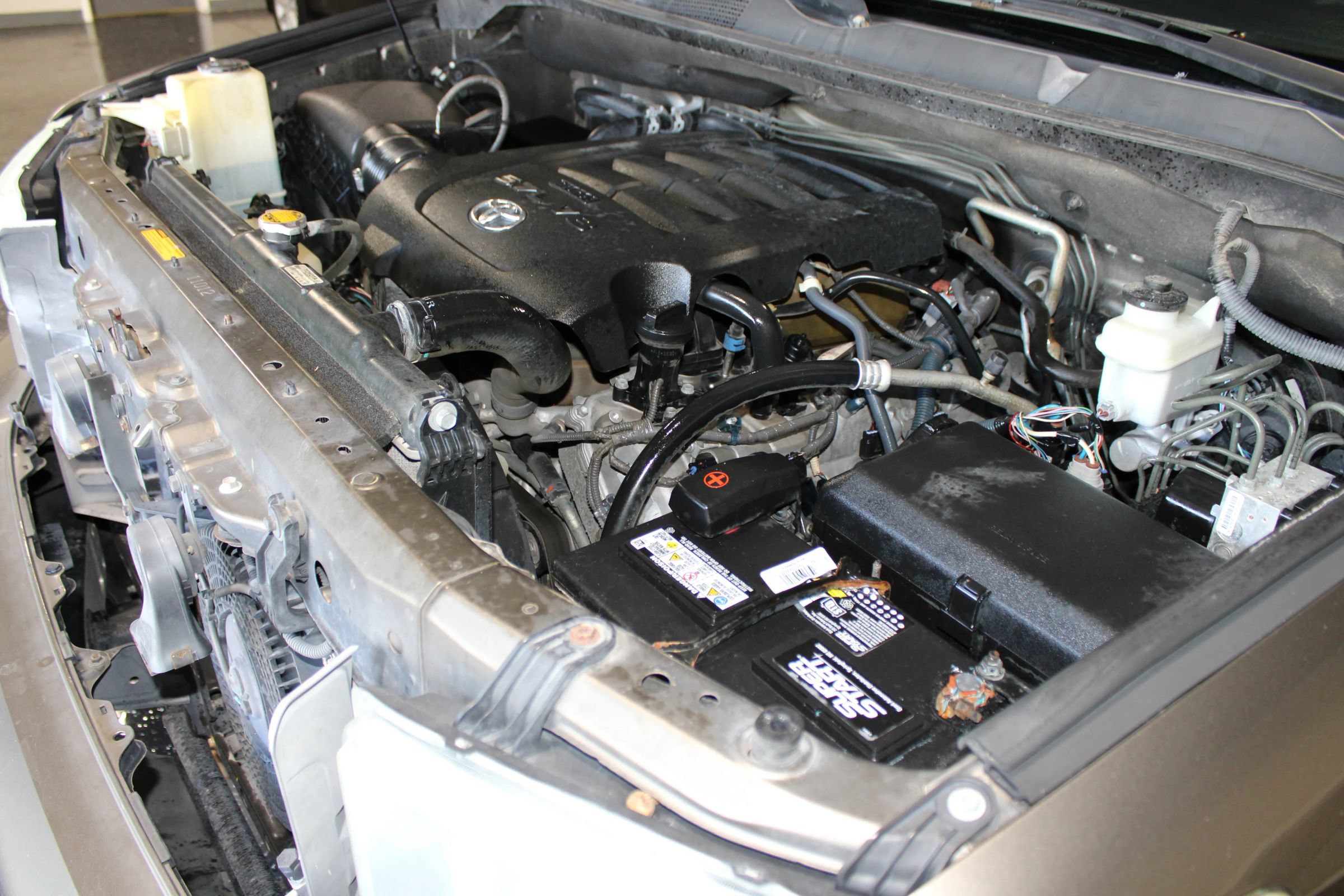 Used 2014 Toyota Sequoia Platinum RWD image 48