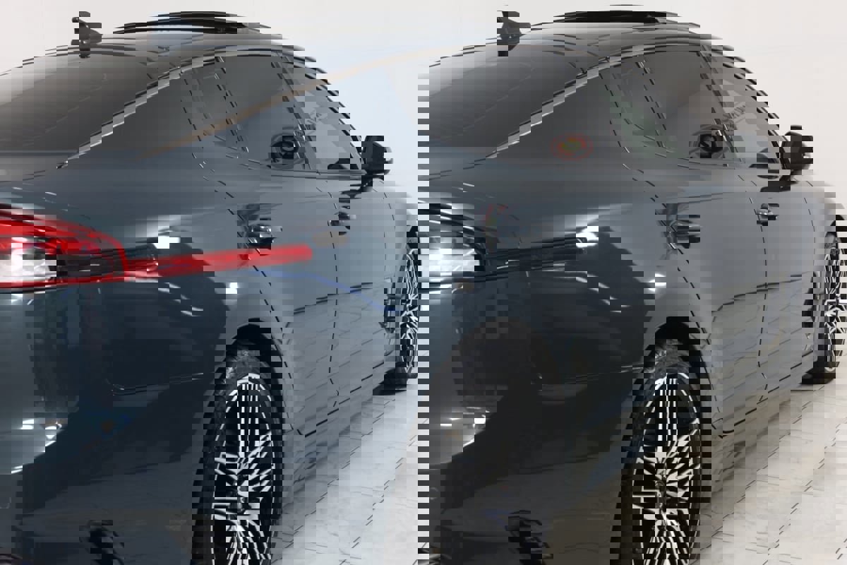 Used 2023 Kia Stinger GT2 image 44