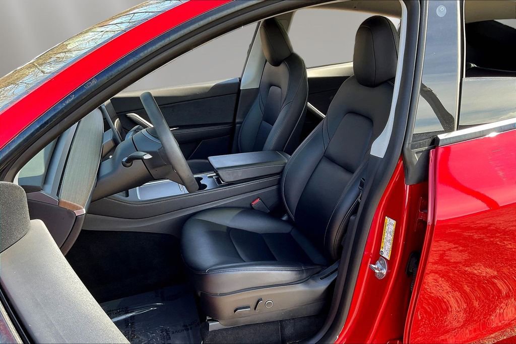 Used 2021 Tesla Model Y Long Range image 20