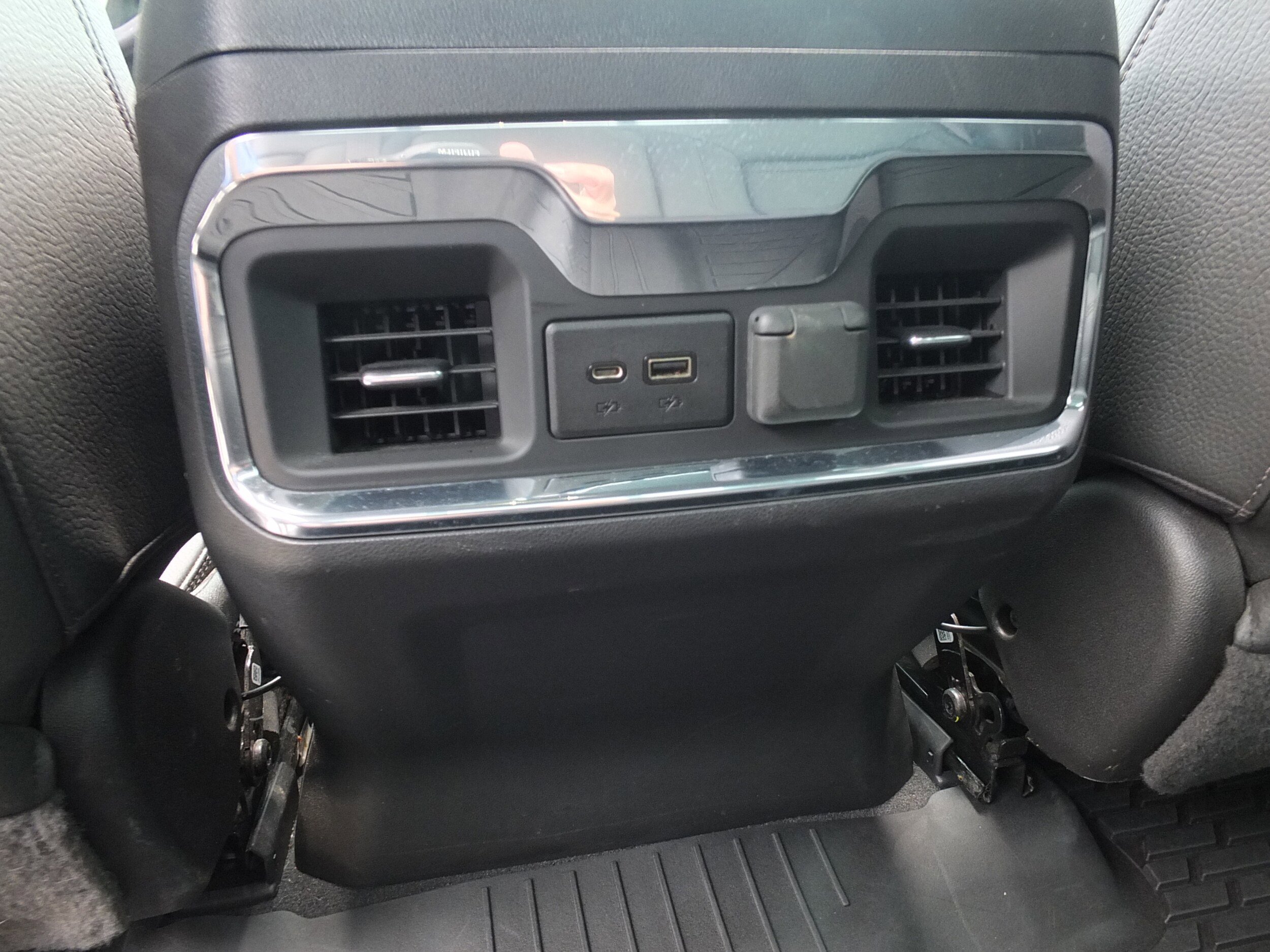 Used 2022 GMC Sierra 1500 Denali w/ Denali Premium Package AWD/4WD image 19