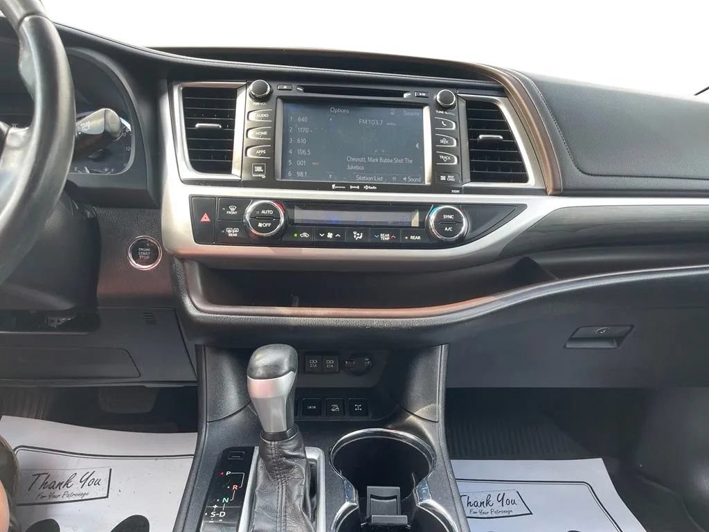 Used 2019 Toyota Highlander Limited AWD/4WD image 33
