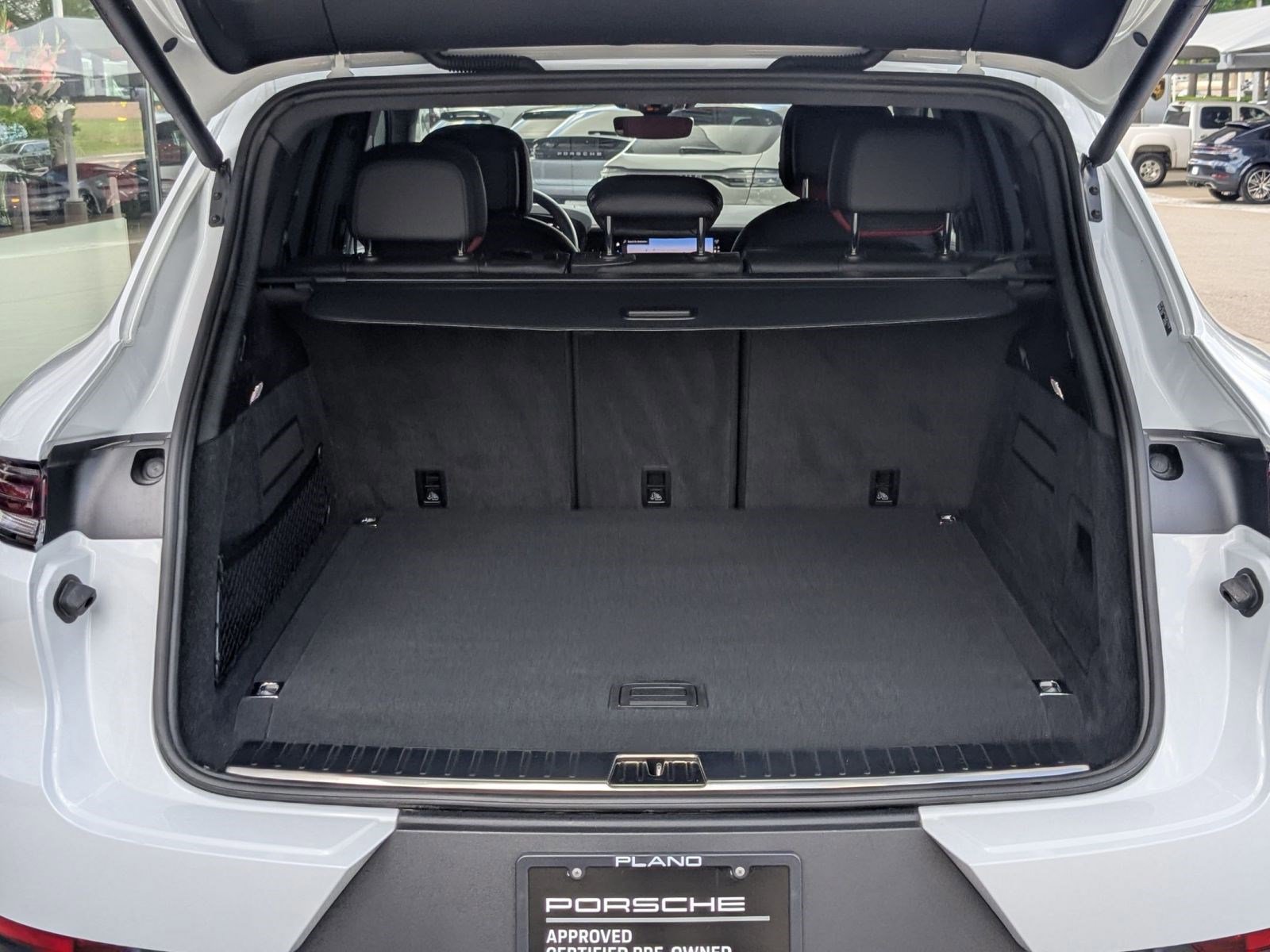 Certified 2025 Porsche Cayenne E-Hybrid image 21