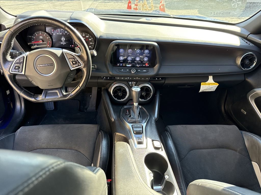Used 2023 Chevrolet Camaro LT RWD image 7