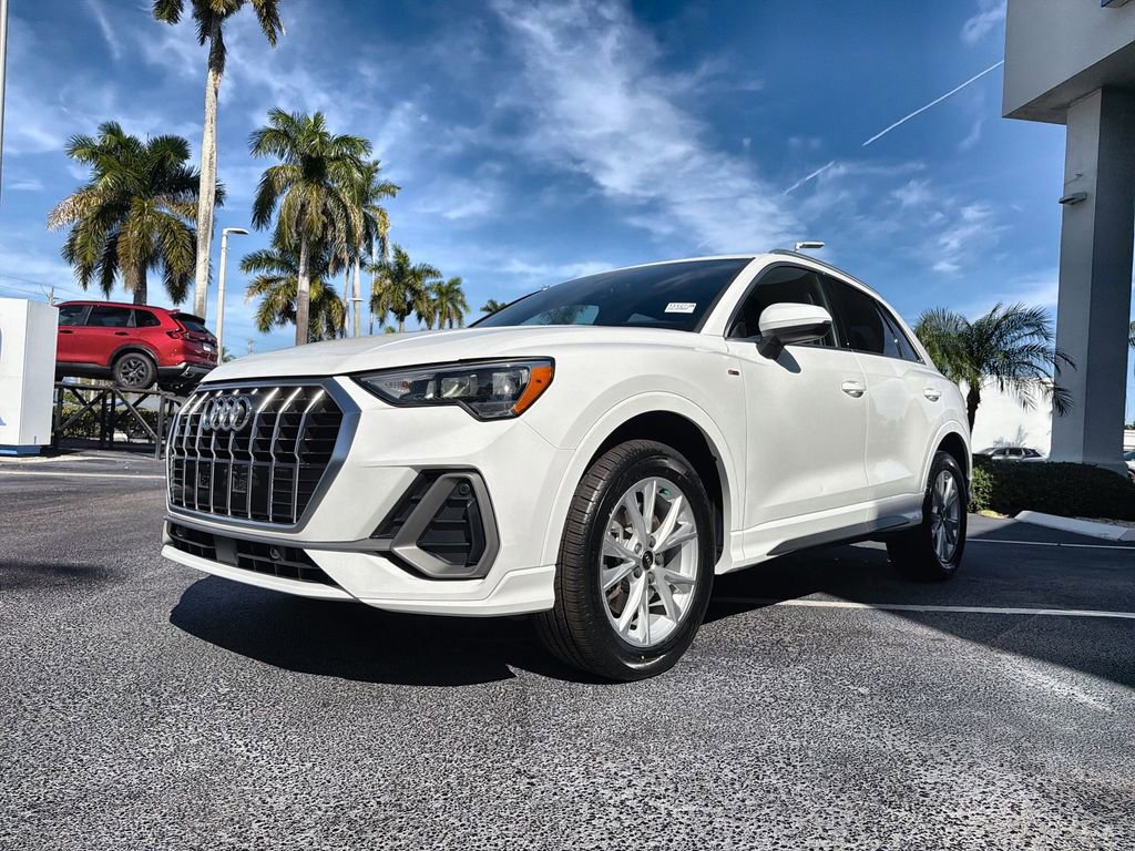 Used 2022 Audi Q3 2.0T Premium w/ Convenience Package image 21