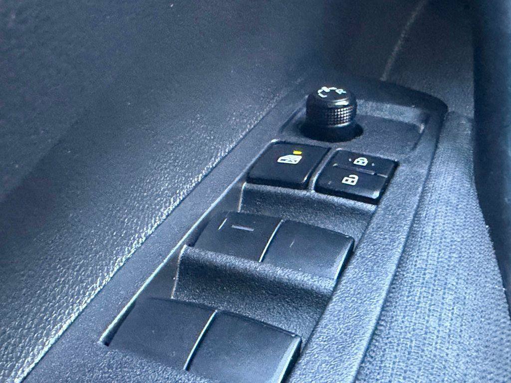 Used 2025 Toyota Corolla LE FWD image 20
