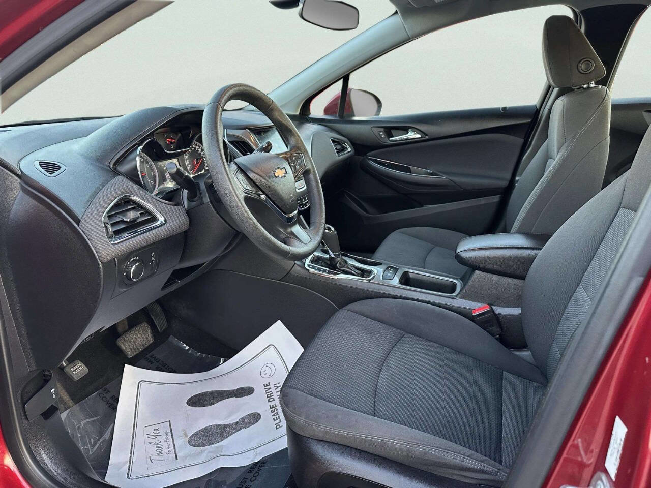 Used 2019 Chevrolet Cruze LT image 9
