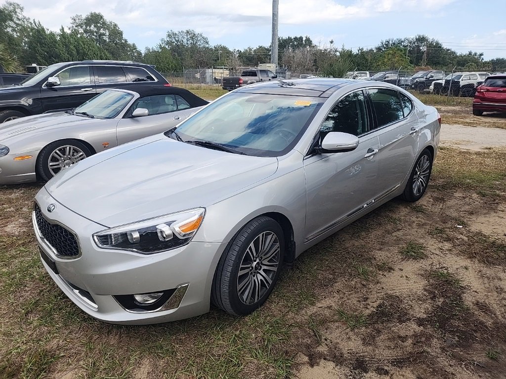 Used 2016 Kia Cadenza Premium
