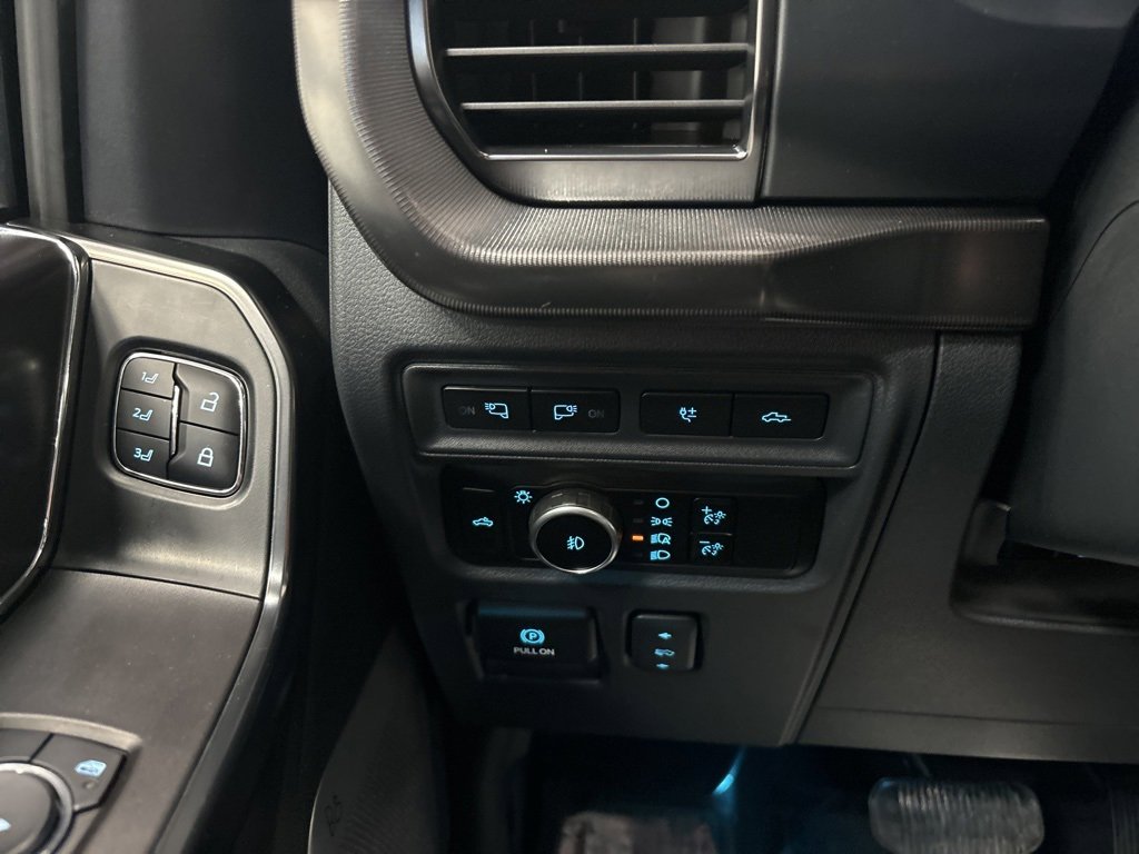 Used 2024 Ford F150 Platinum image 43