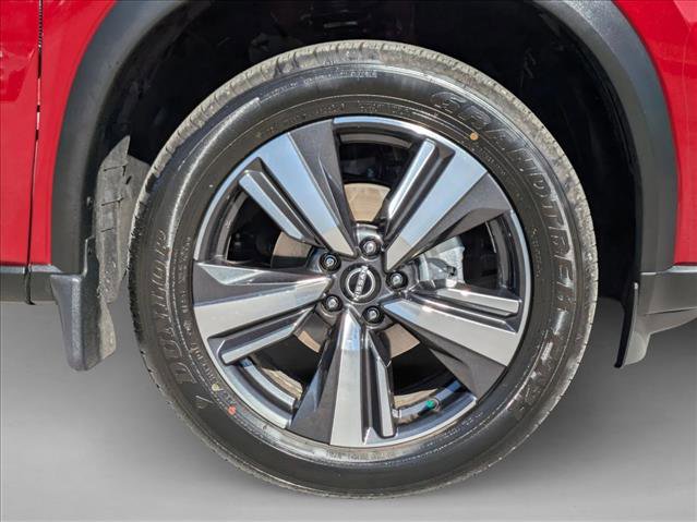 Used 2025 Nissan Rogue SL image 23