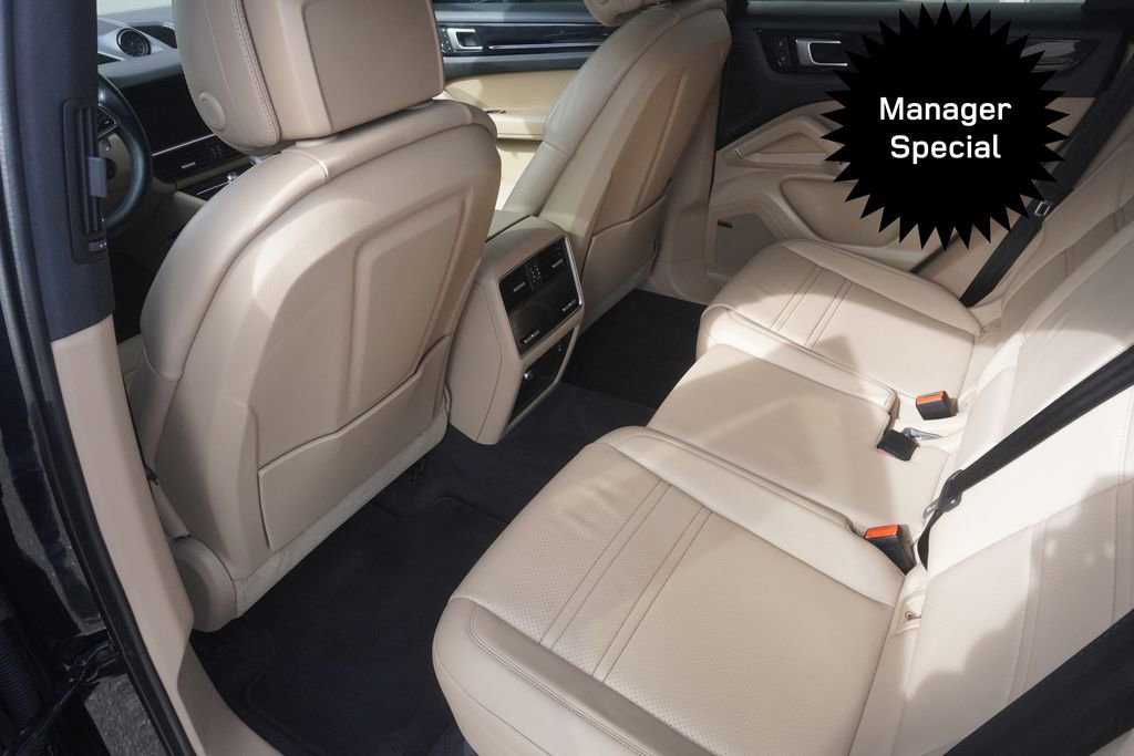 Used 2022 Porsche Cayenne Coupe image 29