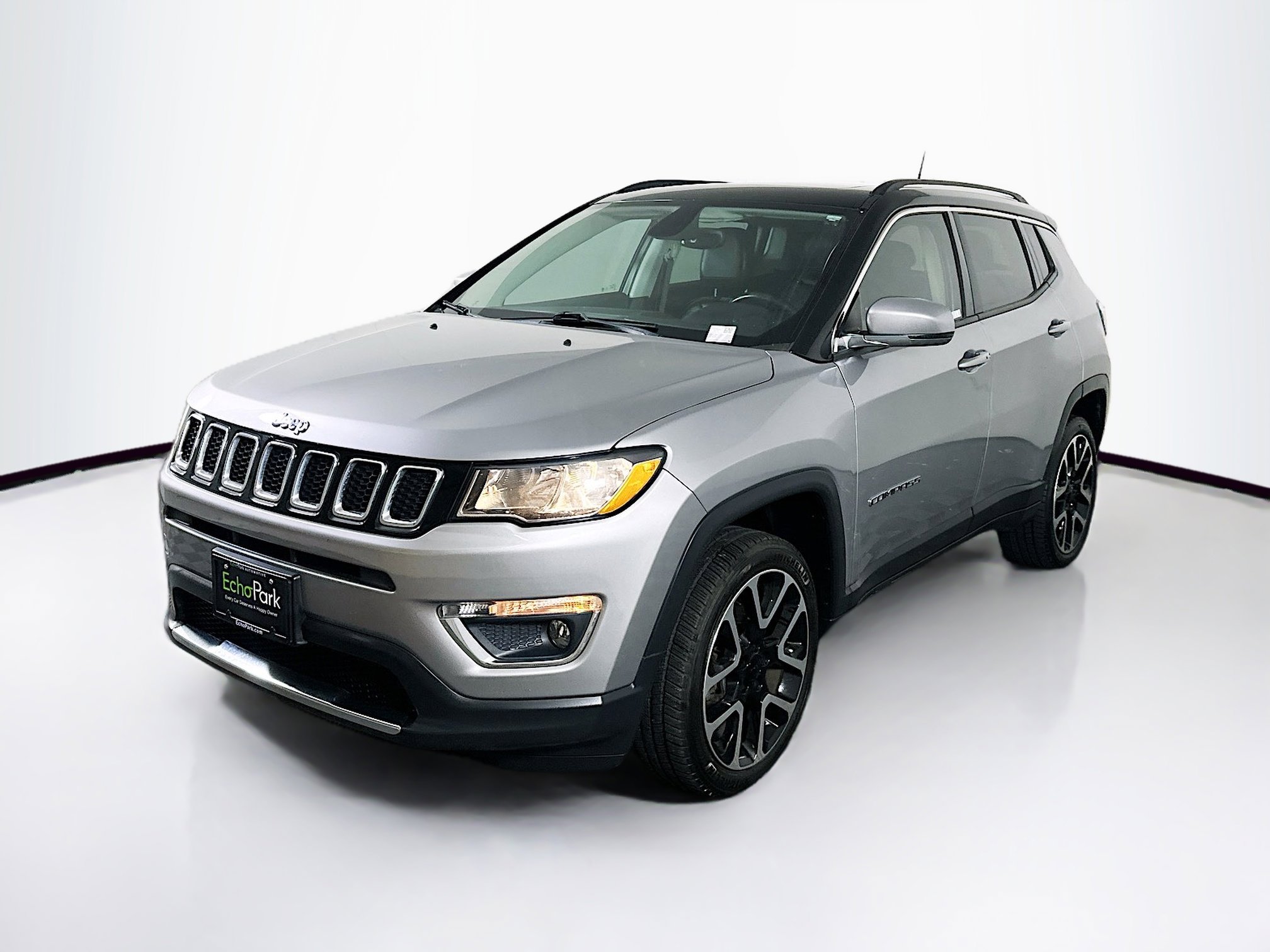 Used 2018 Jeep Compass Limited w/ Navigation Group image 3