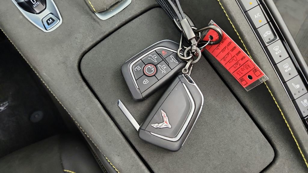 Used 2024 Chevrolet Corvette E-Ray AWD/4WD image 36