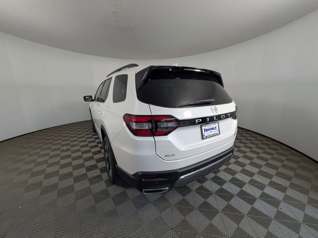 New 2026 Honda Pilot Touring image 14