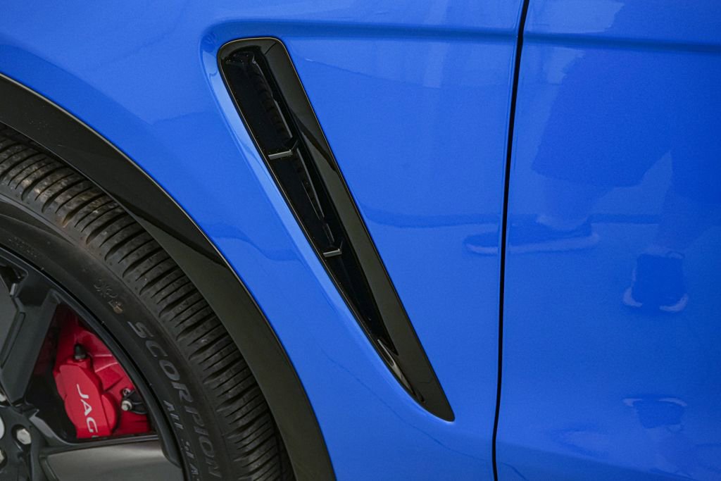 Used 2023 Jaguar F-PACE SVR AWD/4WD image 17