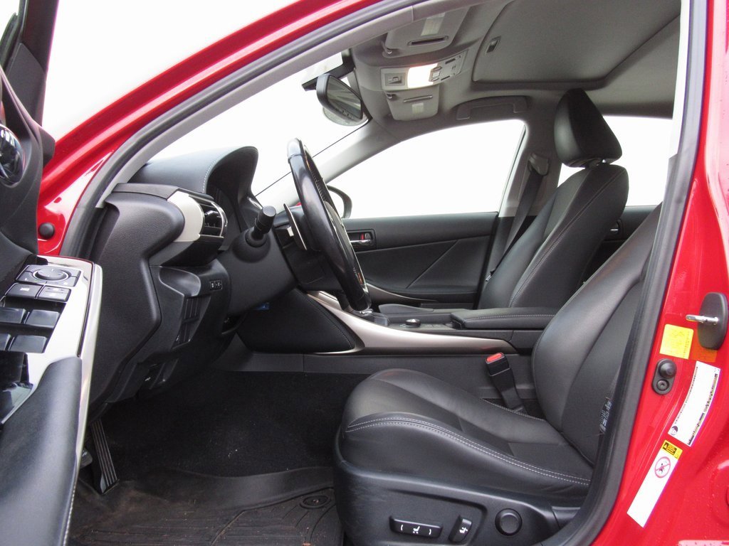 Used 2016 Lexus IS 300 AWD image 9