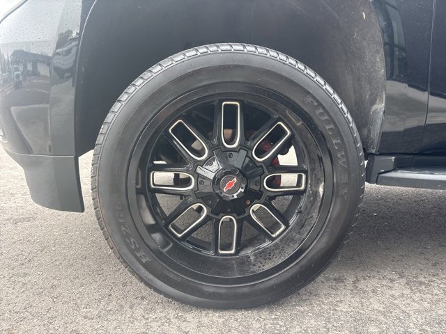 Used 2019 Chevrolet Tahoe LT image 4