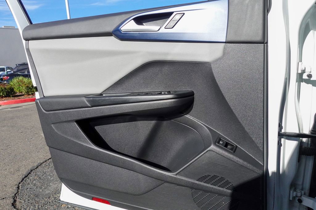 Used 2022 Volkswagen Taos SE image 14