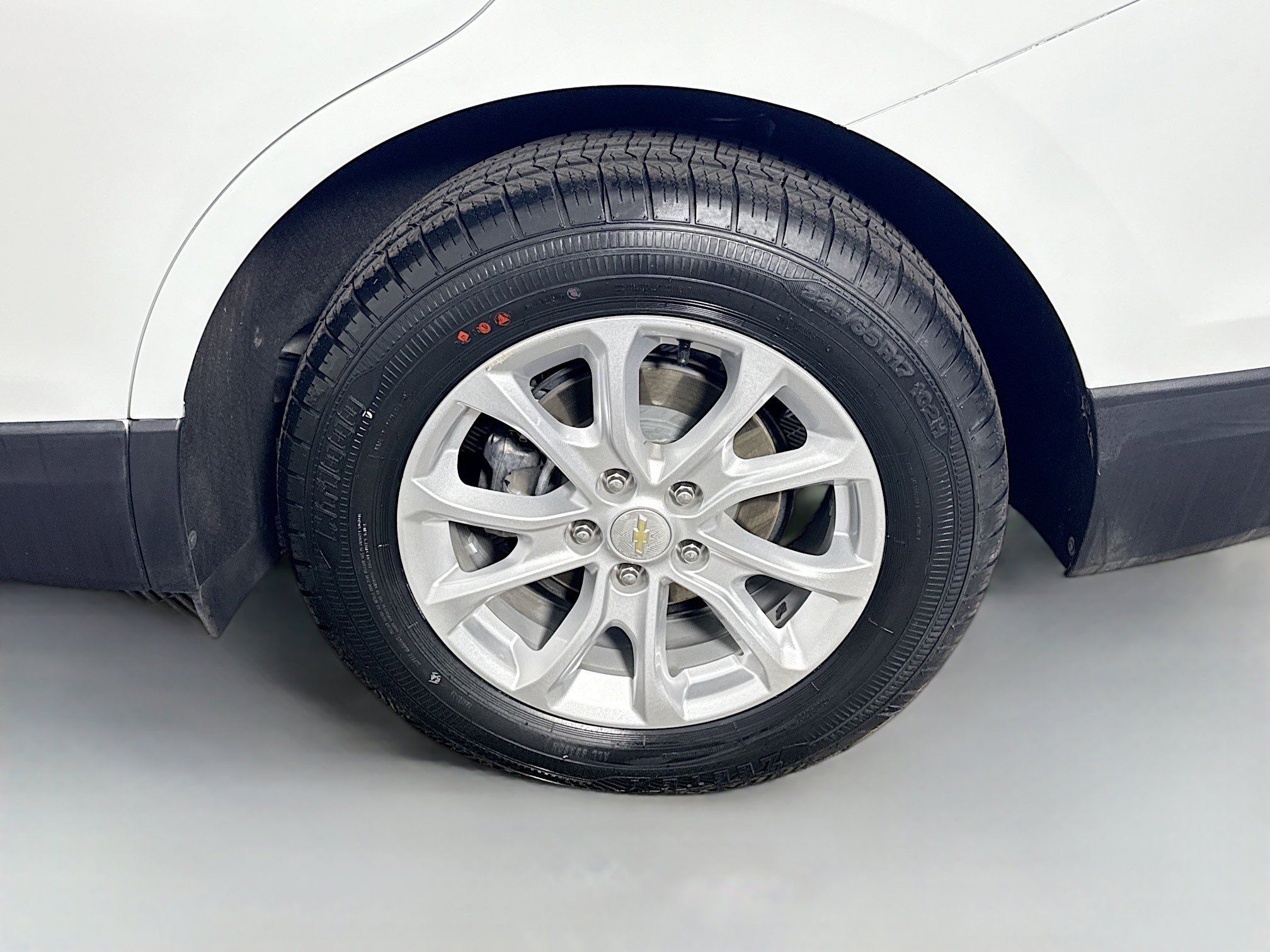 Used 2018 Chevrolet Equinox LT w/ Sun & Infotainment Package FWD image 37