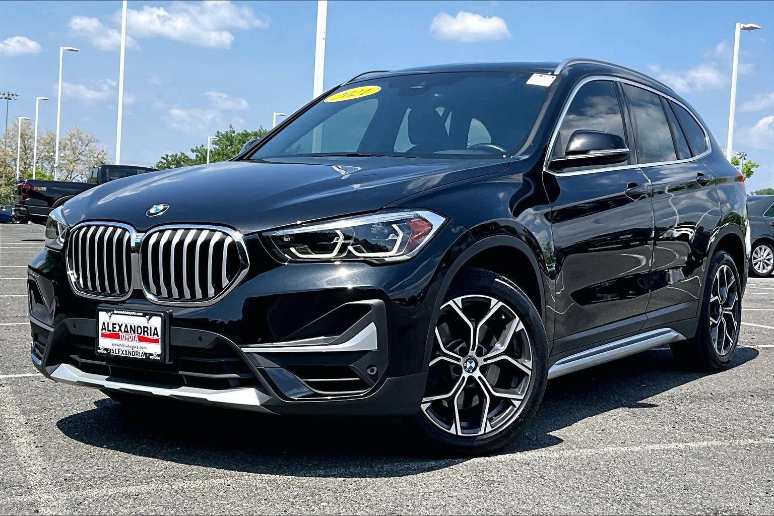 Used 2021 BMW X1 xDrive28i w/ Premium Package AWD/4WD image 1