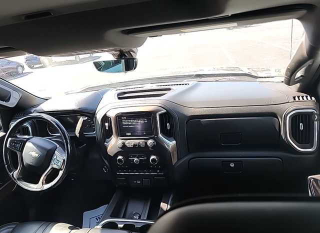 Used 2021 Chevrolet Silverado 1500 High Country w/ Technology Package AWD/4WD image 6