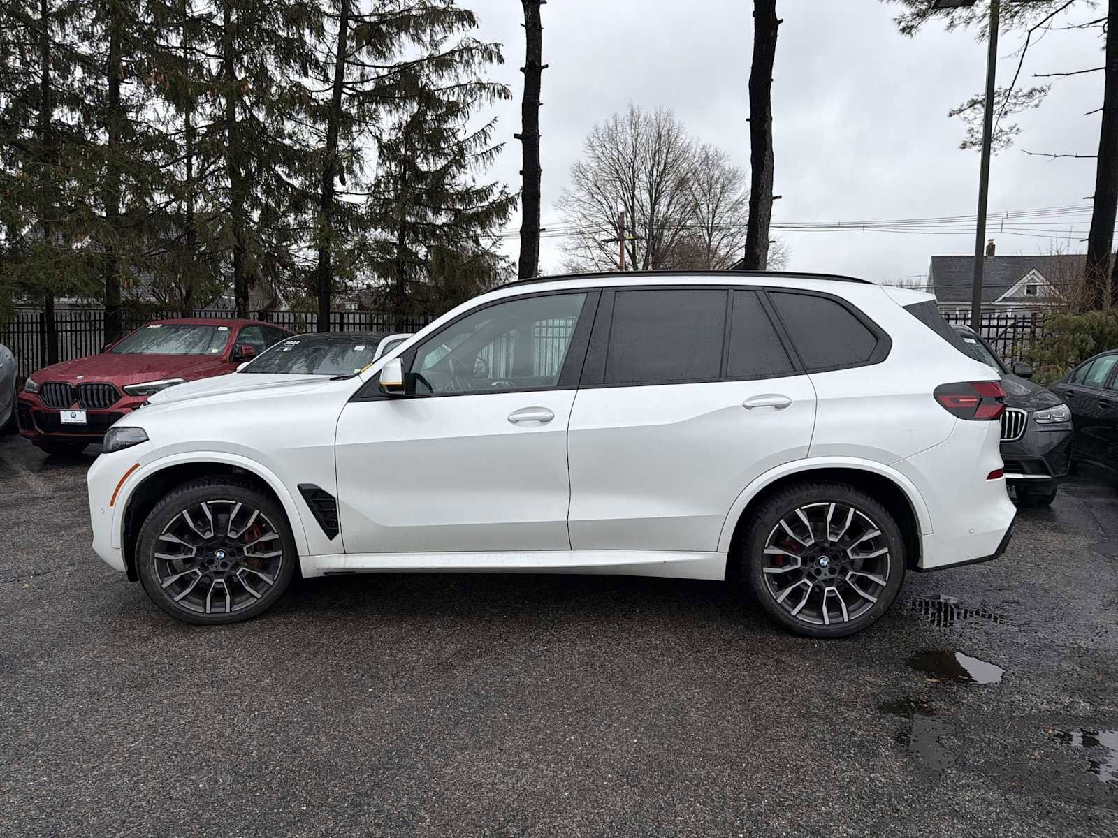Certified 2024 BMW X5 xDrive40i w/ M Sport Package image 4
