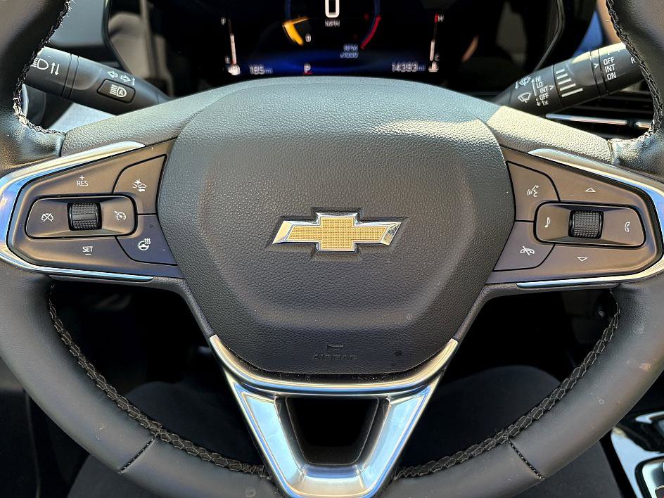 Used 2024 Chevrolet Trax LT w/ LT Convenience Package image 19