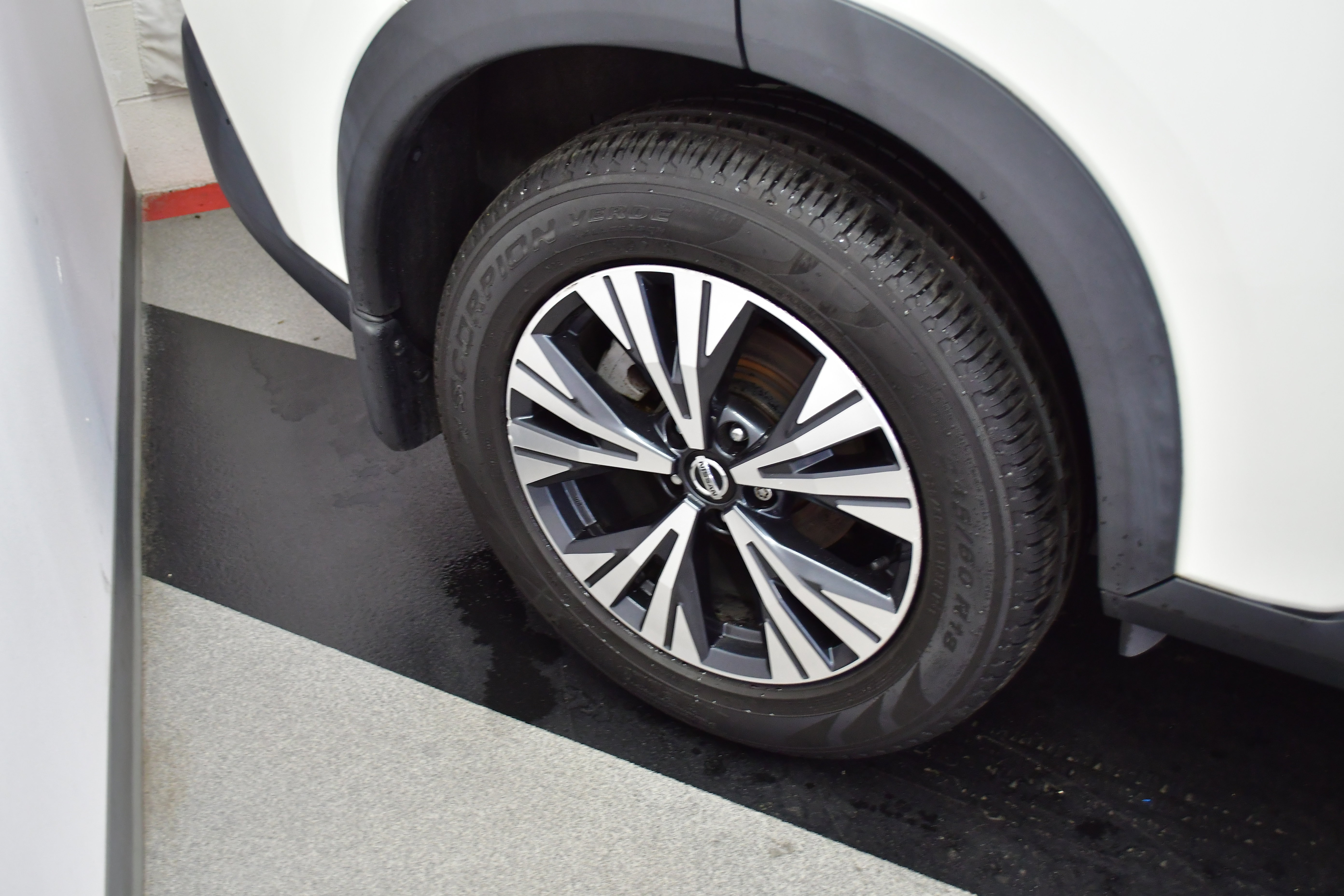 Used 2021 Nissan Rogue SV w/ Premium Package AWD/4WD image 38