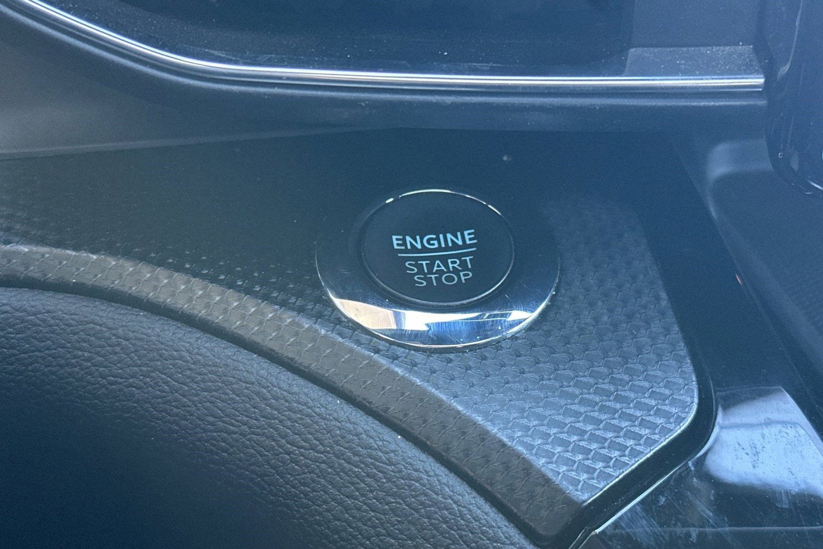 Used 2022 Ford Explorer ST-Line w/ Class IV Trailer Tow Package image 35