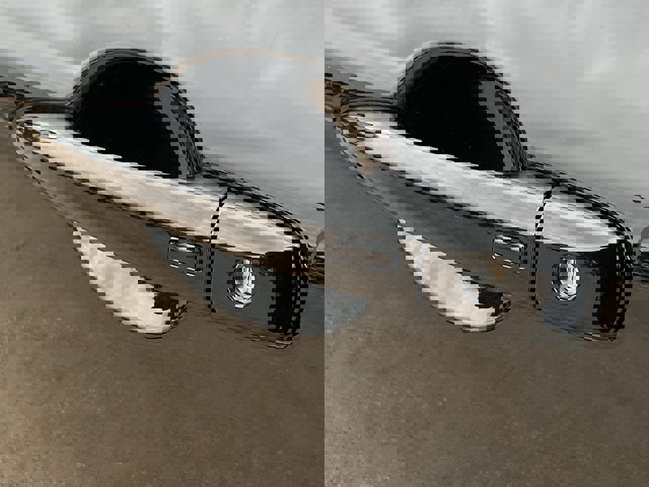 Used 2025 Nissan Rogue SV FWD image 10