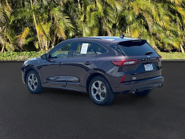Used 2023 Ford Escape ST-Line w/ Tech Pack #1 FWD image 7