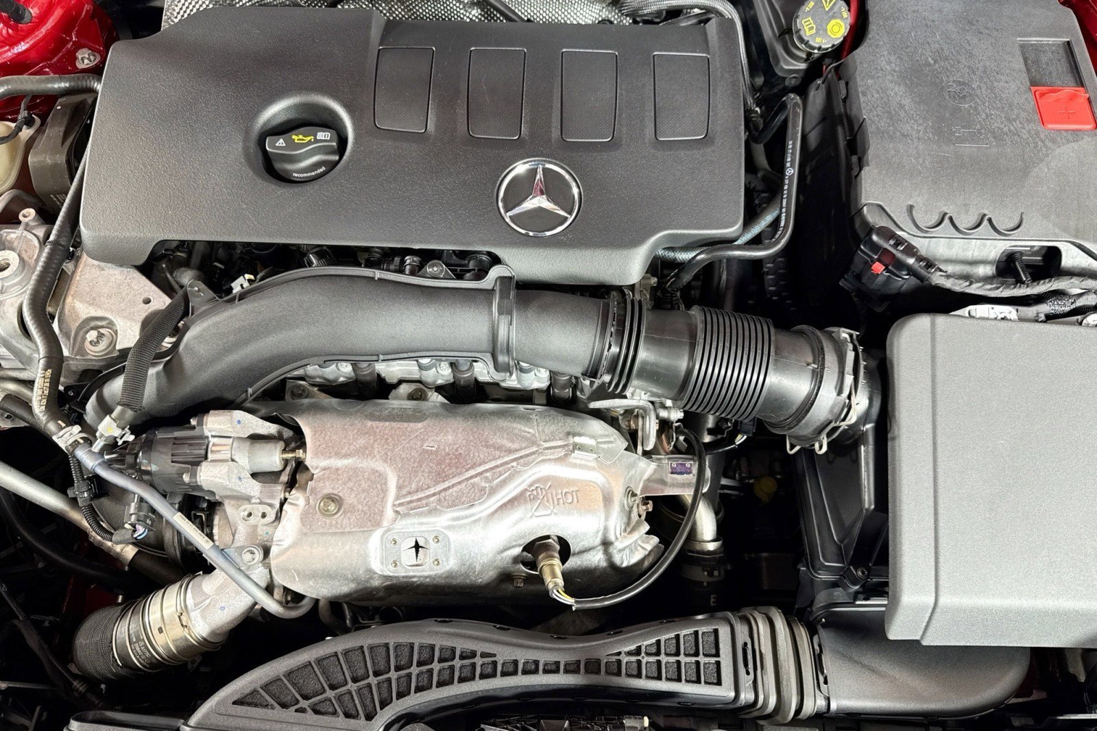 Used 2021 Mercedes-Benz GLB 250 4MATIC image 28