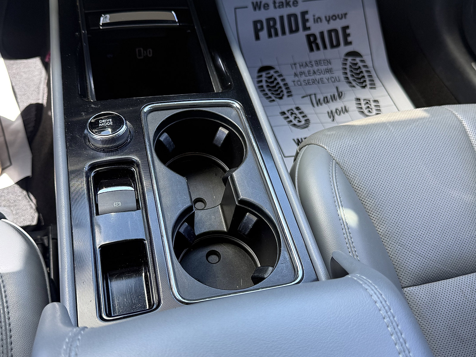 Used 2021 Lincoln Corsair Reserve image 16