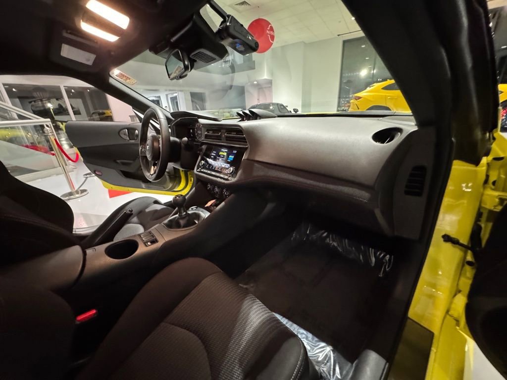 Certified 2024 Nissan Z Sport w/ Floor Mat Package image 31