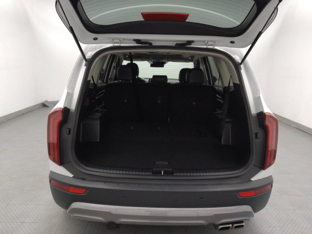 Used 2020 Kia Telluride S w/ S 8 Passenger Seating Package FWD image 29