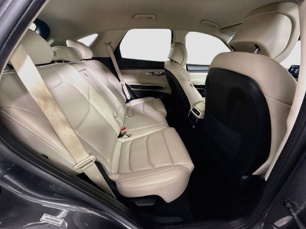 Used 2023 Genesis GV70 2.5T w/ Cargo Package AWD/4WD image 26