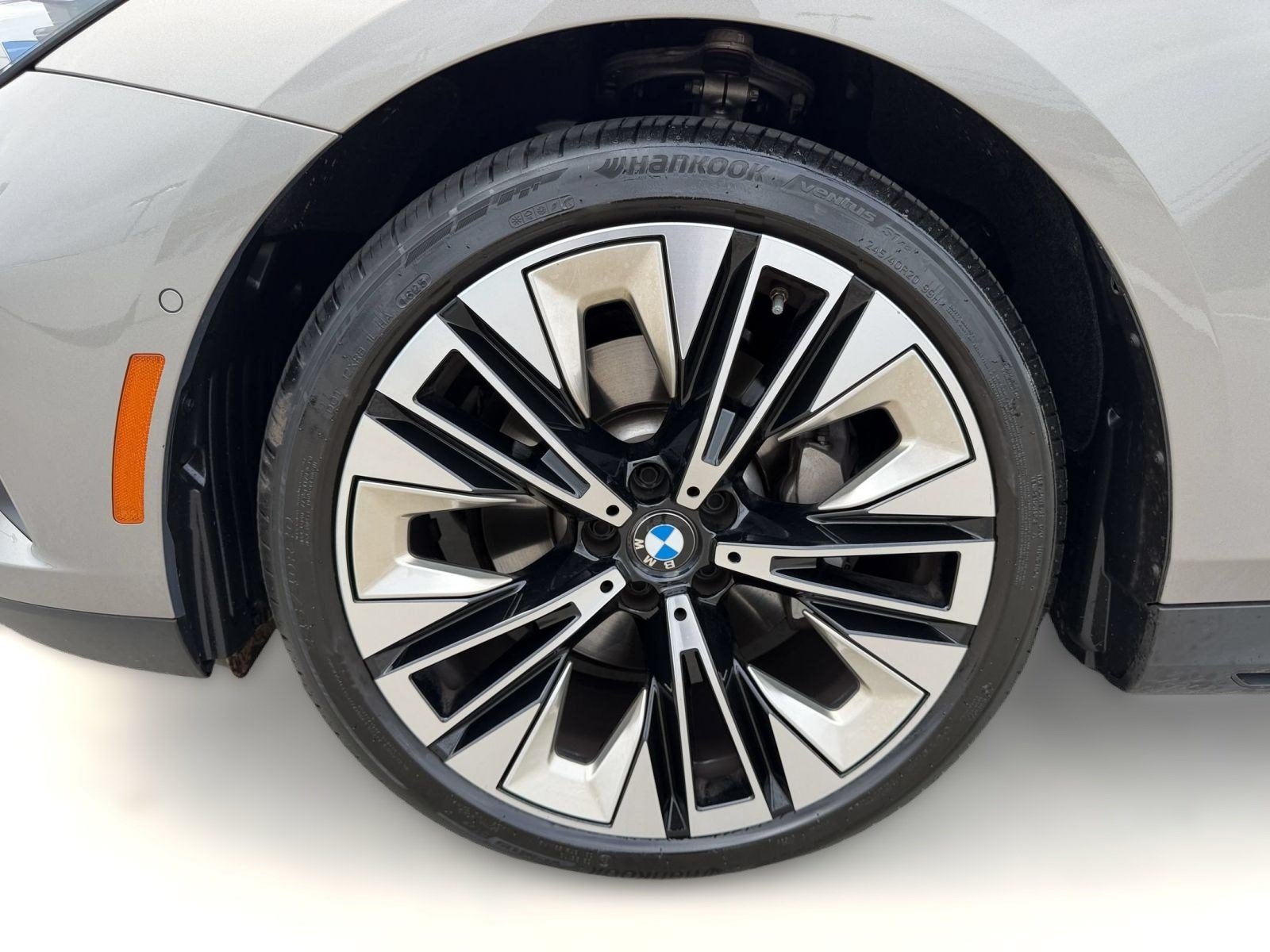 Used 2026 BMW 530i RWD image 12