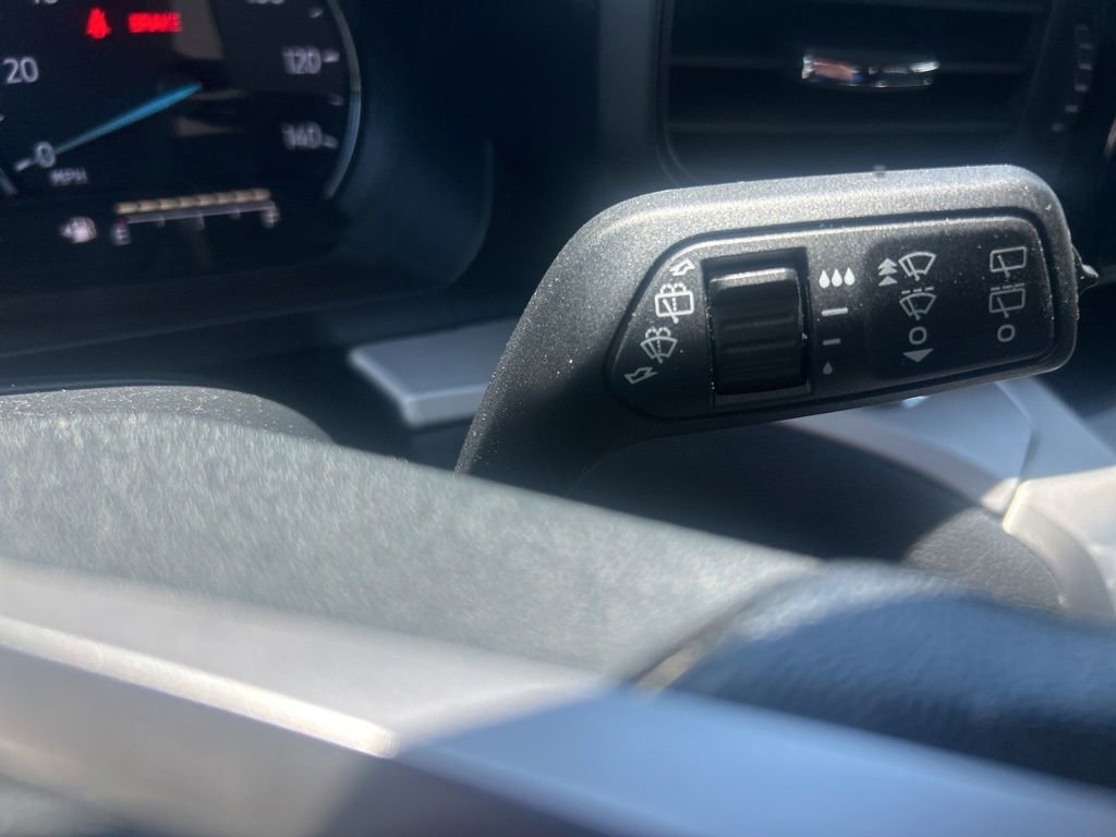 Used 2021 Ford Explorer XLT RWD image 8