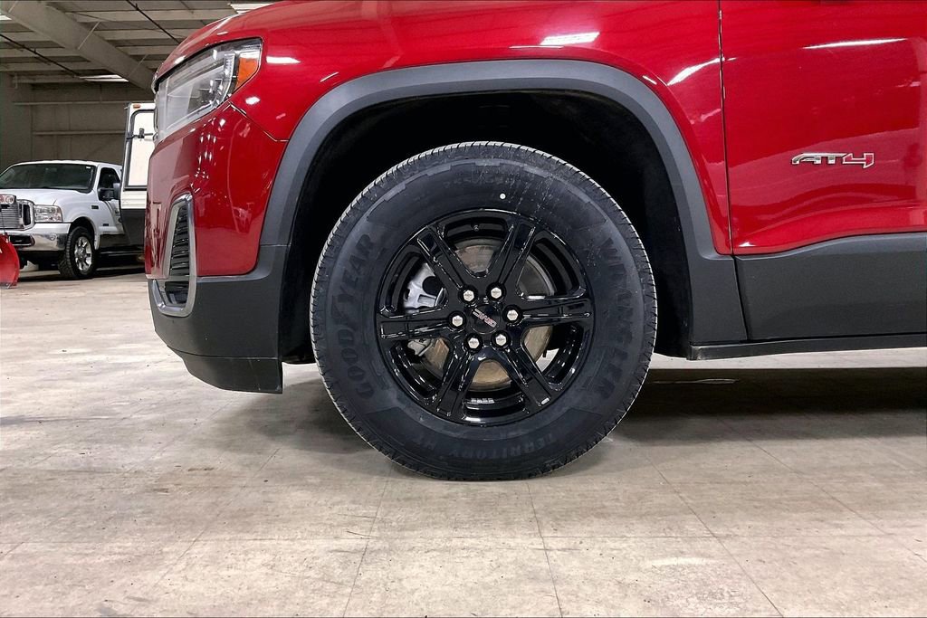 Used 2023 GMC Acadia AT4 w/ Technology Package image 9