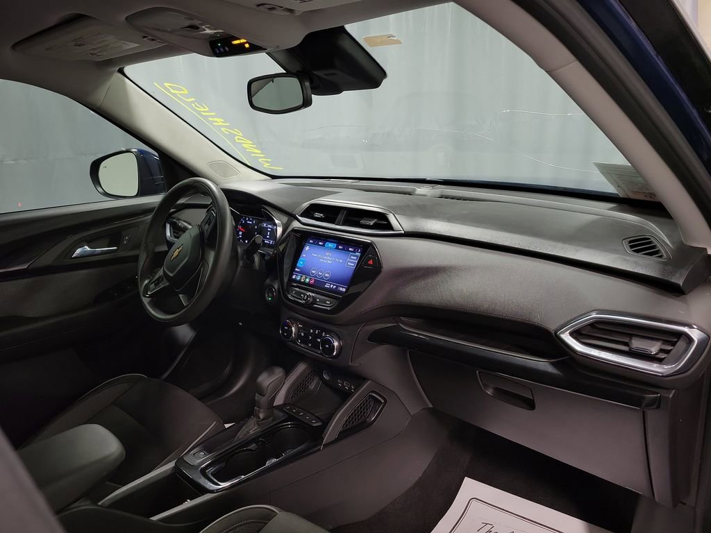 Used 2021 Chevrolet TrailBlazer LT w/ Convenience Package image 25