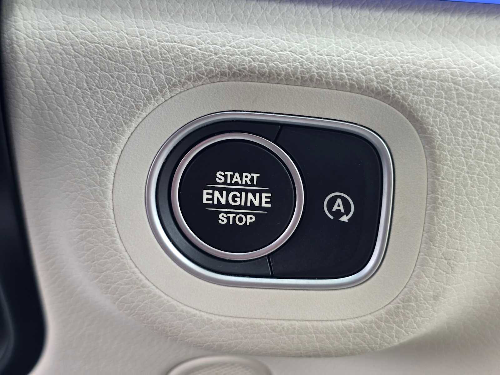 Used 2024 Mercedes-Benz GLE 450 4MATIC image 35