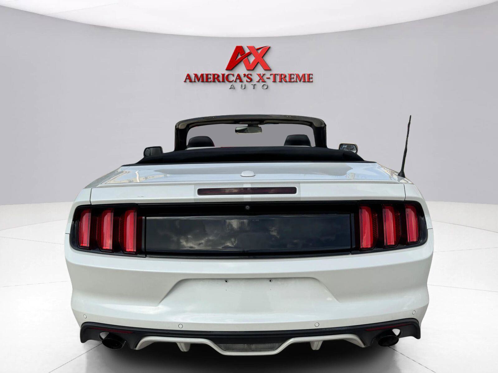 Used 2017 Ford Mustang Premium w/ Equipment Group 201A RWD image 19