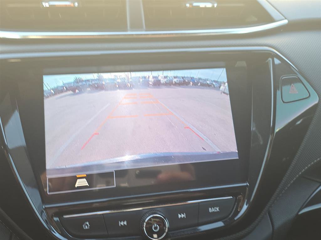 Used 2021 Chevrolet TrailBlazer ACTIV w/ Sun and Liftgate Package FWD image 12