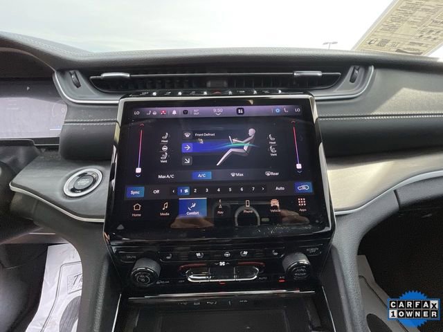 Used 2023 Jeep Grand Cherokee Limited w/ Luxury Tech Group II image 20