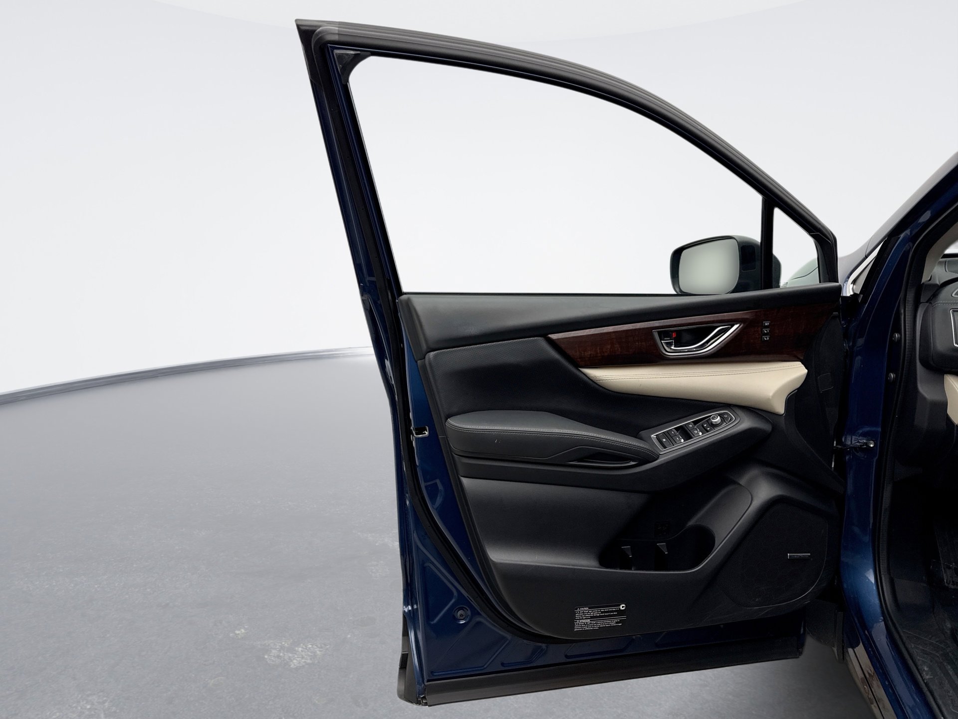 Used 2022 Subaru Ascent Touring image 9