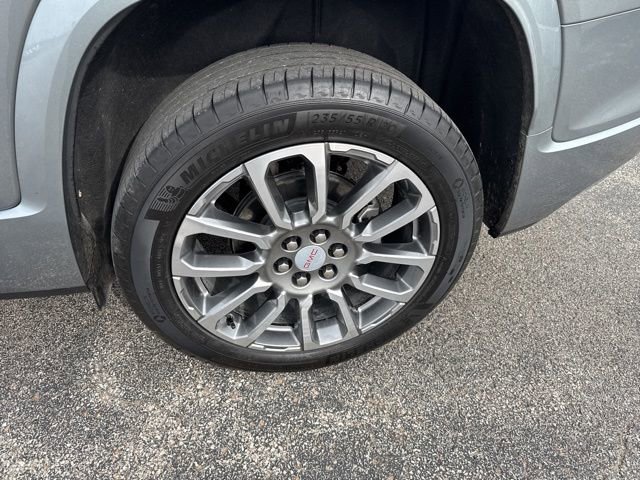 Used 2023 GMC Acadia Denali w/ Denali Ultimate Package FWD image 10