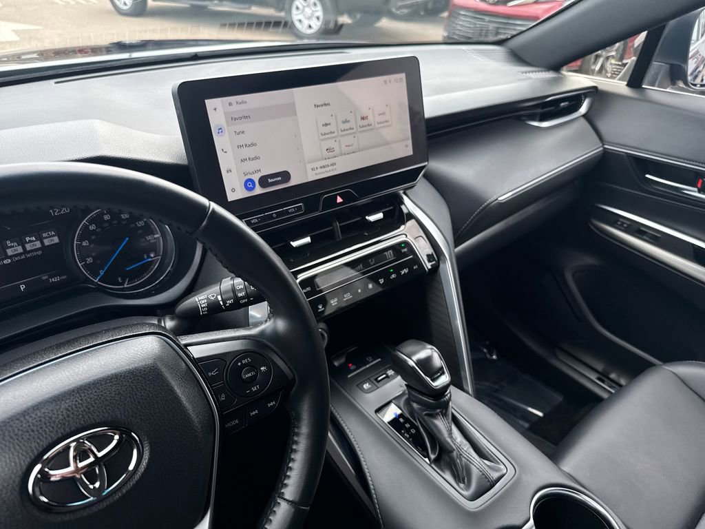 Used 2024 Toyota Venza XLE AWD/4WD image 20