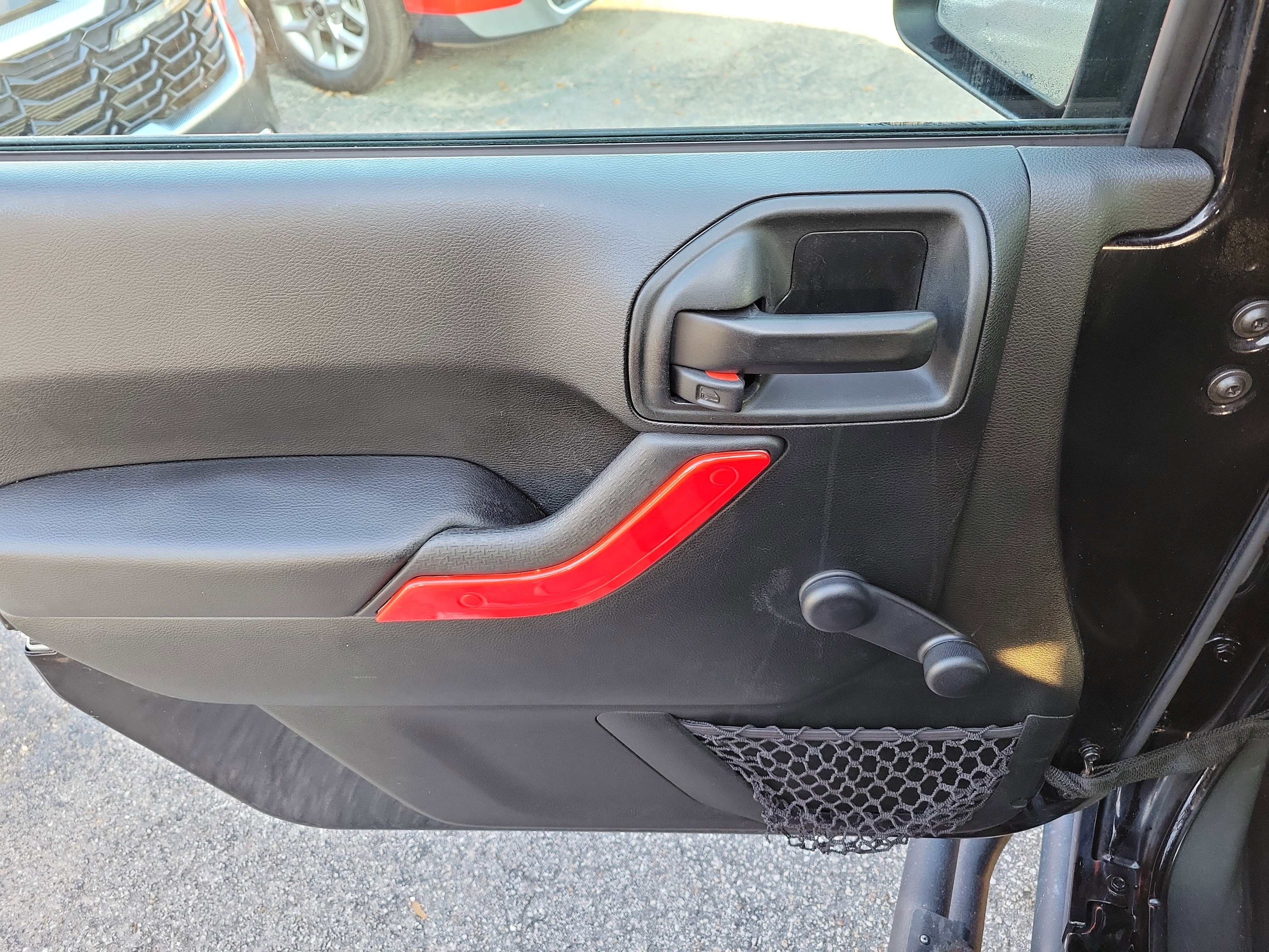 Used 2018 Jeep Wrangler Unlimited Sport w/ Connectivity Group image 16