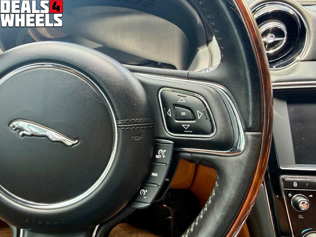 Used 2012 Jaguar XJ RWD image 25