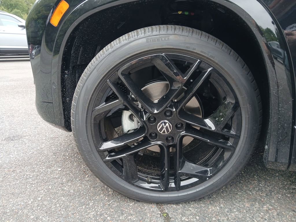 New 2026 Volkswagen Tiguan SE R-Line image 26