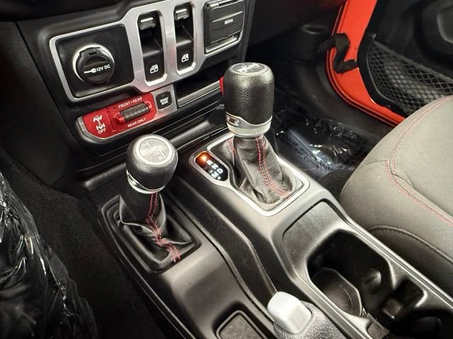 Used 2018 Jeep Wrangler Rubicon w/ Uconnect 4C Nav & Sound Group AWD/4WD image 37